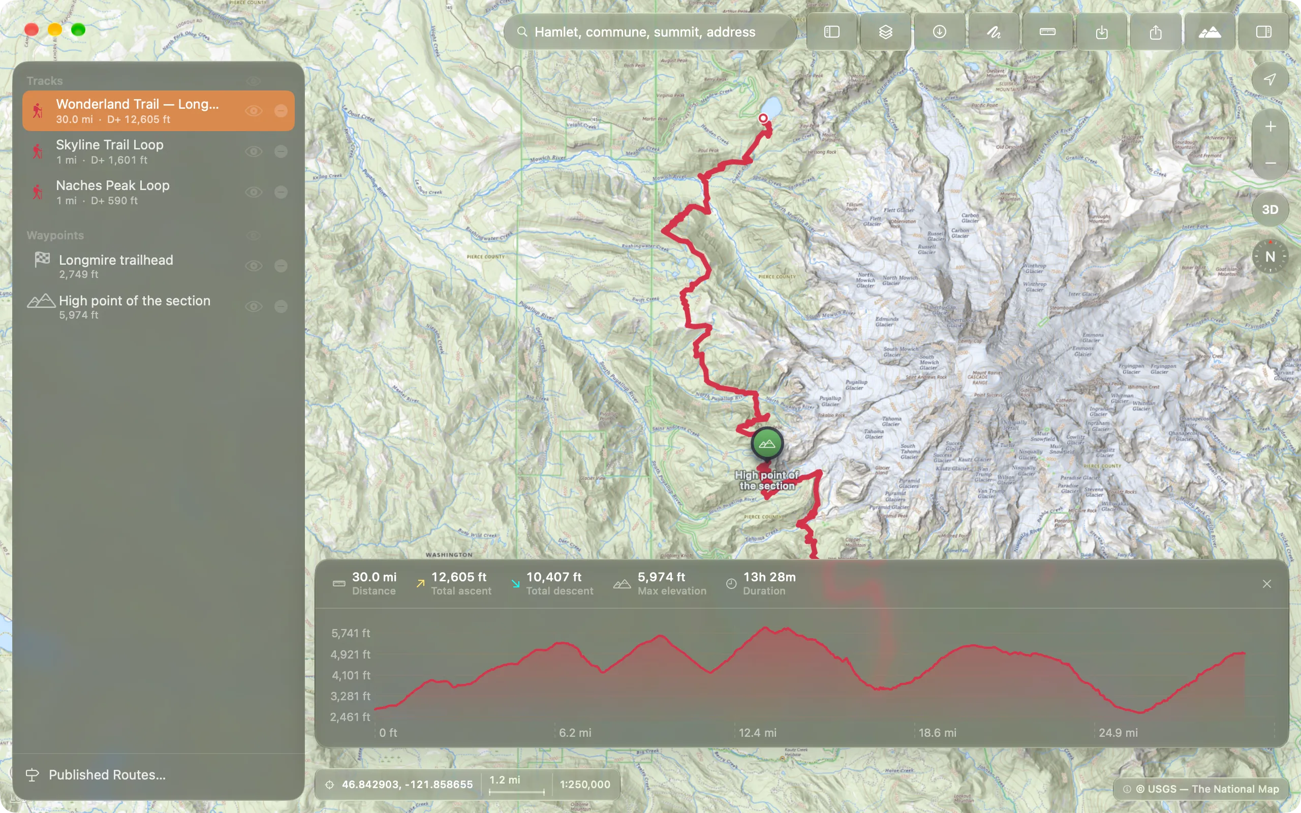 Balise's main window: an IGN map of the Mont Blanc massif, the track library on the left, the elevation profile along the bottom.